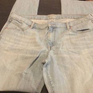 Old navy light was jeans